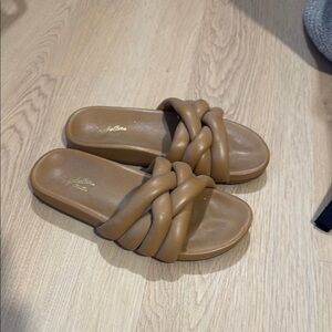 Seychelles Tan Sandals